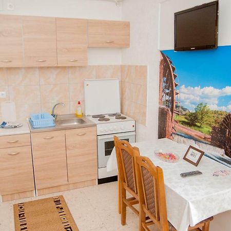 Apartment Slobo Требине Екстериор снимка