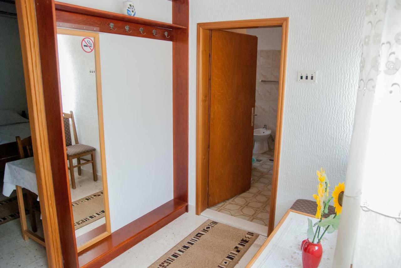 Apartment Slobo Требине Екстериор снимка