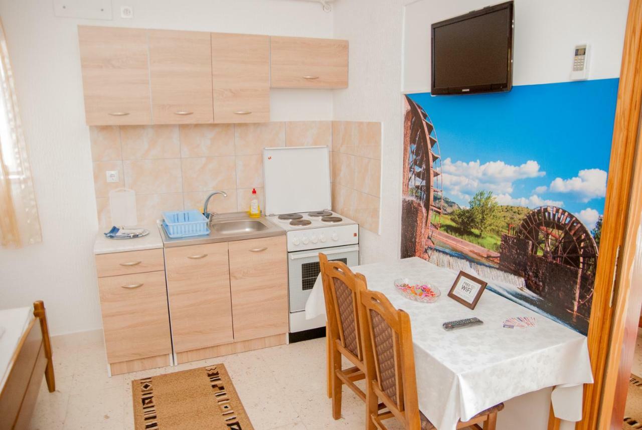 Apartment Slobo Требине Екстериор снимка